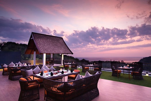 Sizzle Rooftop Restaurant, Avista Hideaway Resort and Spa