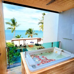 3 Bedroom Beachfront Pool Residence