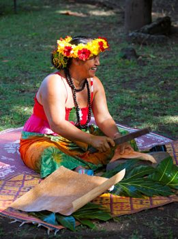 Gemma Adina - Locals Creating Art, Tahiti